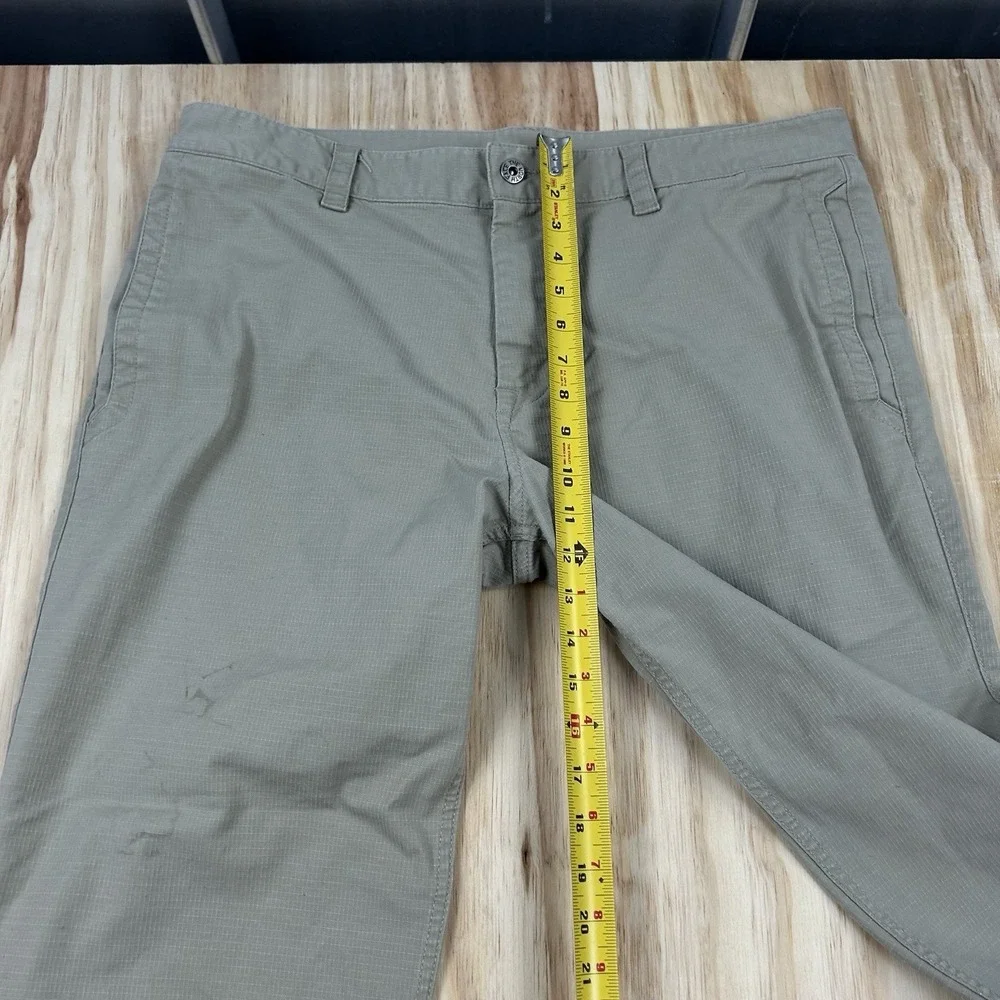 The North Face FITS 38X31 Paramount Beige Ripstop Hiking Pants Stains Worn